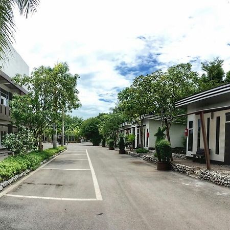 River Nature Hotel Surat Thani Exterior photo
